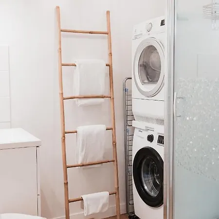 R'apparts T2 Au Grenoblois Dormant Апартаменты *