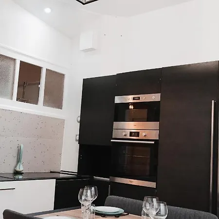 R'apparts T2 Au Grenoblois Dormant Apartment
